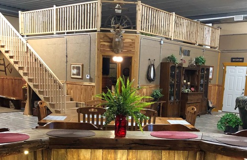 Osceola Cabin | Turkey Creek Barndominium home in country setting located in Osceola, Missouri