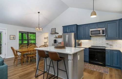 Lake Lure House | Turkey Run at Rumbling Bald