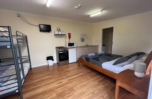 Warrnambool Hotel | Turn-in Motel