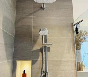 Glanton Apartment | Turnpike House