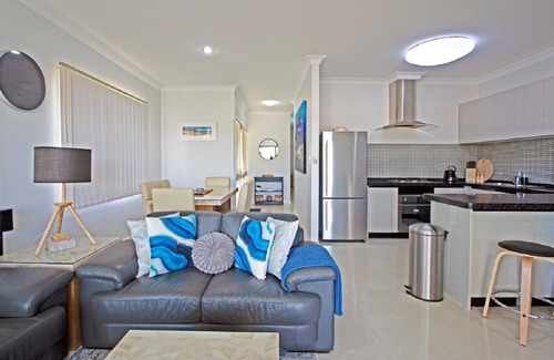 Jurien Bay Apartment | Turquoise Escape: 3 BR, 2 BA Apartment in Jurien Bay, Sleeps 7