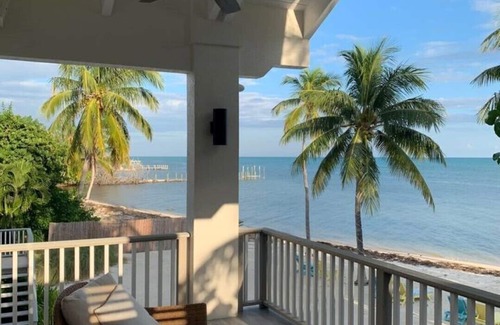Islamorada House | Turtle Beach is an Oasis on the Atlantic Ocean