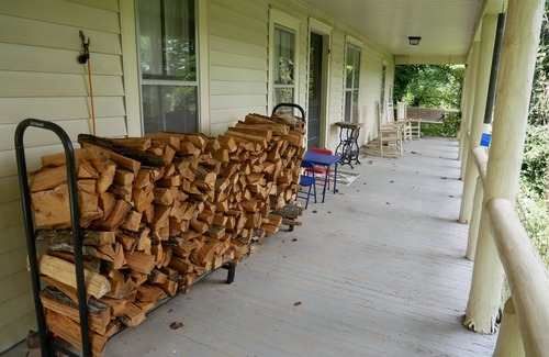 Mascot House | Turtle Rock Retreat - Old home of the head of the Holston Zinc Mine