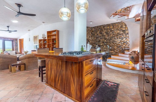 Santa Maria Colotepec Hotel | Turtle Seaview