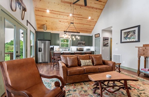 Hayesville House | TurtleKnob: Spacious 3BR home in Hayesville with stunning mountain views