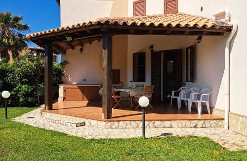 Piana Calzata Villa | Tusa Appartavilla Residence le Case del sole Campofelice di Roccella