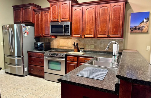 Northport House | Tuscaloosa Retreat