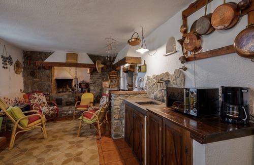 Montecchio Villa | Tuscan Castle View Grand Villa