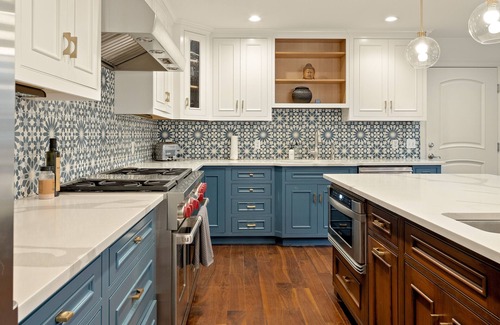 Cherry Creek Condo | Tuscan Cherry Creek Gem | Dine and Shop Nearby