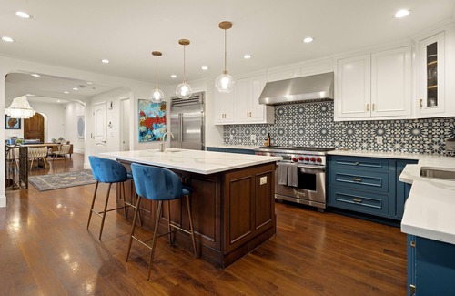 Cherry Creek Condo | Tuscan Cherry Creek Gem | Dine and Shop Nearby