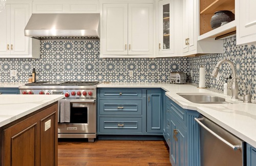 Cherry Creek Condo | Tuscan Cherry Creek Gem | Dine and Shop Nearby