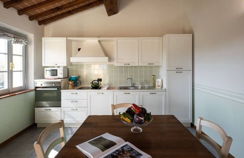 Larciano Apartment | Tuscan Enchantment - 1 Bedroom Apartment - Libellula