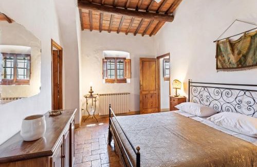 Riccio House | Tuscan Holiday Home with Pool