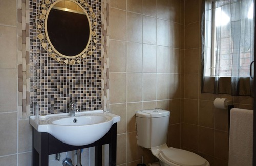 Flora Park Cabin | Tuscan Lodge Polokwane