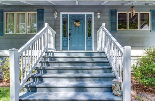 Helen House | Tuscan Rooster