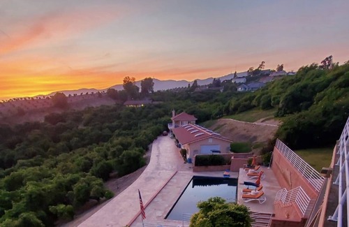 Somis House | Tuscan Villa Guest House