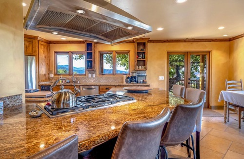 Carmel Valley House | Tuscan Vineyard Retreat with 360 Views and Pool