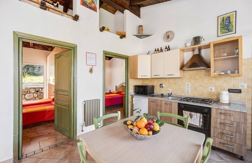 Pompeiana Apartment | Tutti Frutti - Two Bedroom Apartment, Sleeps 4