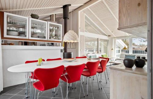 Bratten Strand House | TV1170-Jerup-Engblommen-7