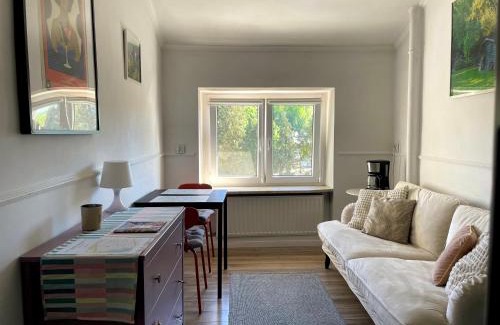 Saska Kepa Apartment | Twój cichy azyl w sercu Warszawy - StudioSaskaKępa