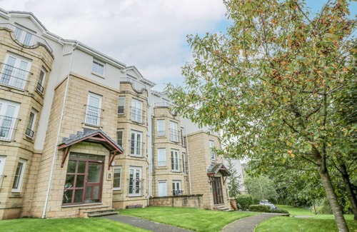 Galashiels Apartment | TWEED APARTMENT, family friendly, with a garden in Tweedbank
