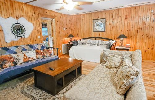 Gatlinburg House | Tweeting Brook