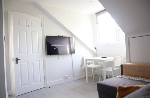 Addiscombe Apartment | Twelve Thirty Serviced Apartment - Croydon