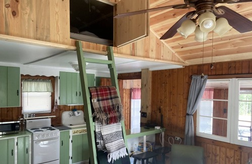 Harrison House | Twenty Lakes Cottage