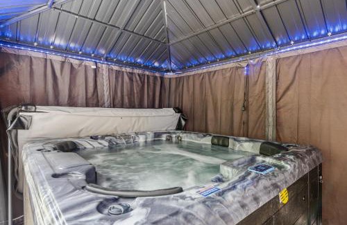 Albrightsville Ski Chalet | Twin Chalet 6 BDs Hot Tub Game Area and more