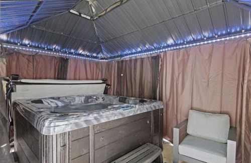 Albrightsville Ski Chalet | Twin Chalet - 6 BDs Hot Tub Game Area and more