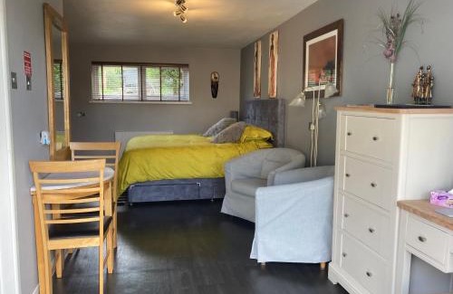 Falmouth Apartment | Twin Gates Annexe