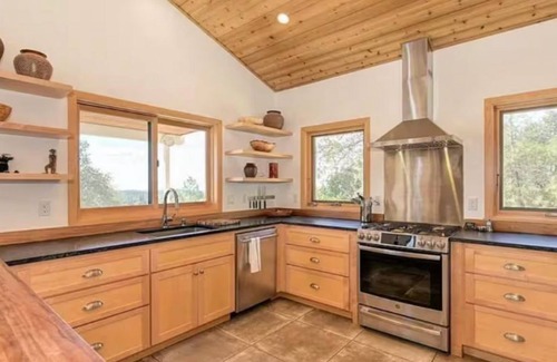 Volcano House | Twin Houses on 25 Acres