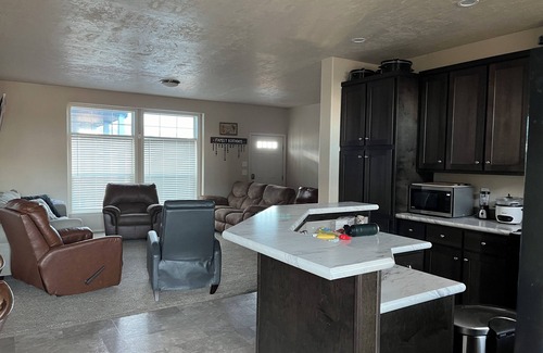 Swanlake House | Twin Lakes event beach house w use of 4 kayaks quasi farm ducks, chicken goats