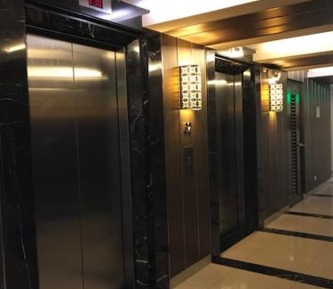 Kapitolyo Apartment | Twin Oaks Place West Tower