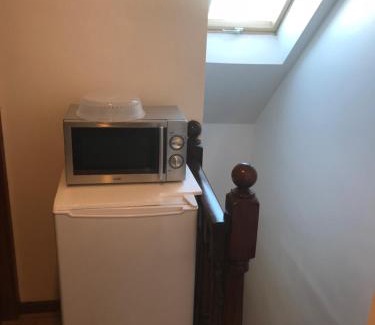 Headington House | Twin or Single Private Room Near Brookes University, Oxford Hospitals and EF Language College, Headington Oxford B