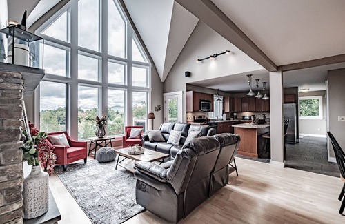 Sunday River Area House | Twin Peaks West- At Sunday River! Rent one unit or both with adjoining access