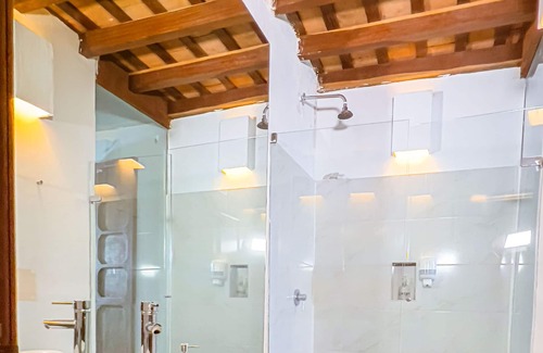 Barrio Centro House | Twin Room With Terrace + Pool at a Colonial House