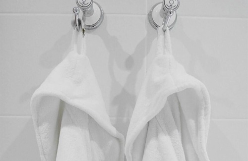 Mumbles Bed & Breakfast | Twin Standard Room Ensuite@Norton House Hotel