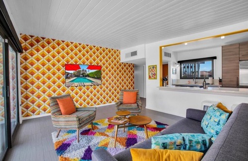Racquet Club South House | Twin Suns-A Star Wars Themed Home
