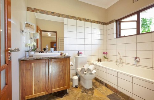 Waterval Boven House | Twin Thorns Guesthouse