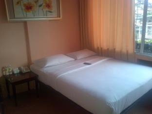 Old Jakarta Hotel | Twins Hotel