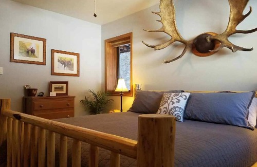 Red Lodge Bed & Breakfast | Two Bears Inn Bed & Breakfast