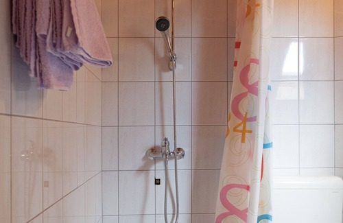 Catrnja Apartment | Two bedroom apartment with terrace Smoljanac, Plitvice (A-14023-a)