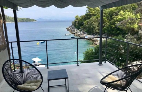 Sobra Apartment | Two bedroom apartment near beach Sobra, Mljet (A-22329-a)