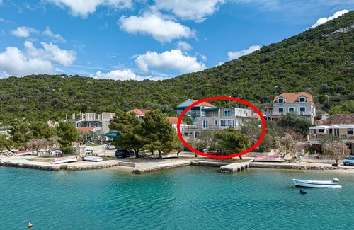 Dubrava Apartment | Two bedroom apartment near beach Luka Dubrava, Pelješac (A-13632-b)