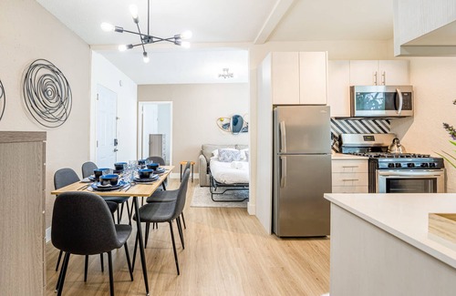 North Beach Apartment | TWO Bedroom Apartment