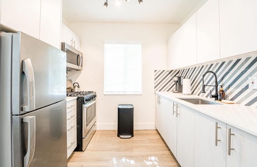 North Beach Apartment | TWO Bedroom Apartment