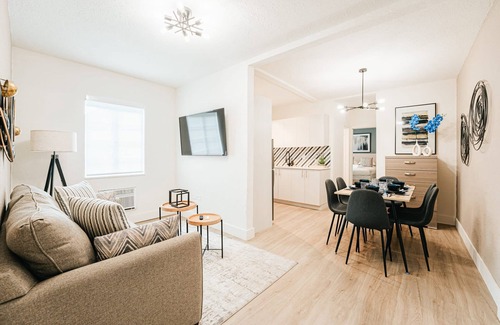 North Beach Apartment | TWO Bedroom Apartment