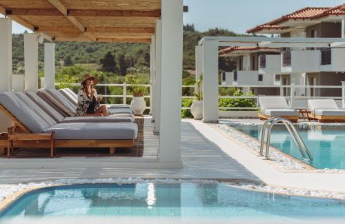 Haniotis Hotel | Two Bedroom Apartment at Ampelia Hotel Kassandra
