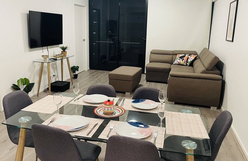 Liverpool Apartment | Two bedroom apartment with swimming pool